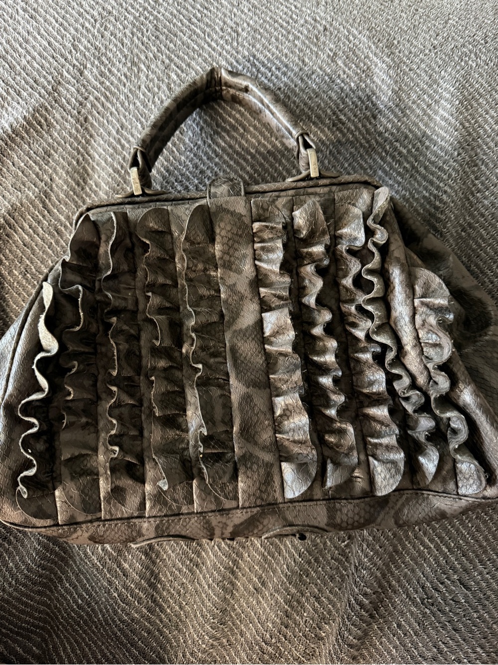 Ruffled Frame Tote Bag in Brownish Gray Snake Pattern